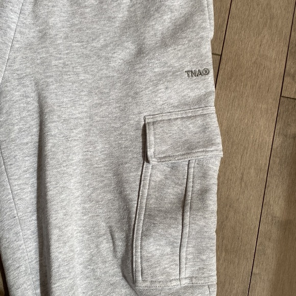 Aritiza cargo joggers - worn a couple times - Picture 2 of 3